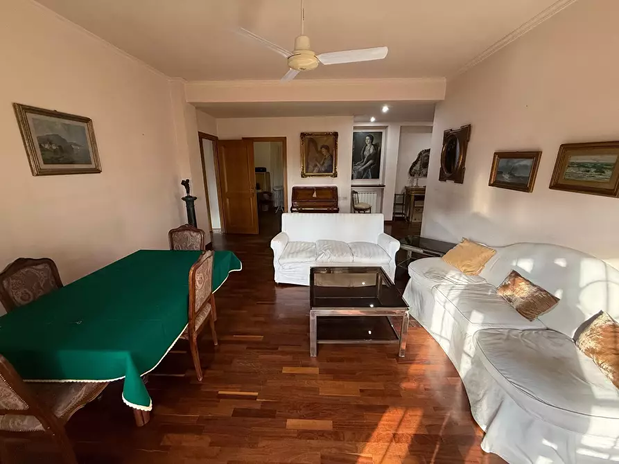 Immagine 7 di Quadrilocale in vendita  in Via Circeo 6 a Anzio