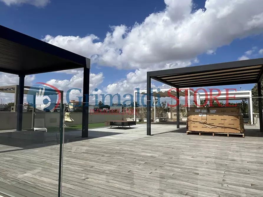 Immagine 11 di Magazzino in vendita  in Viale Giovanni Paolo II 71 a Lecce