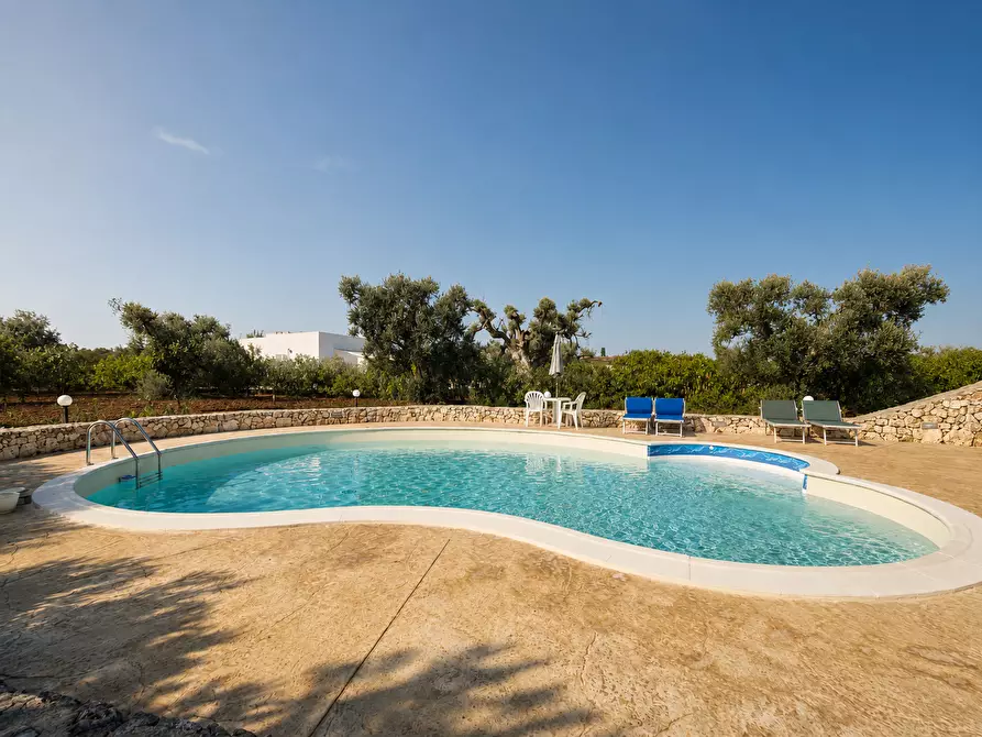 Immagine 33 di Villa in vendita  a San Vito Dei Normanni
