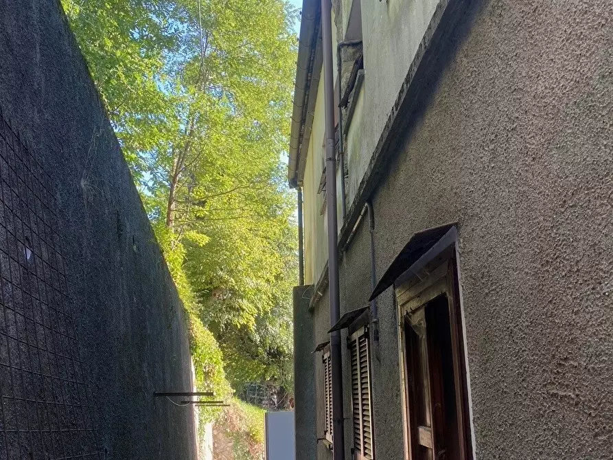 Immagine 30 di Villa in vendita  in via Scalini 38 a Brunate