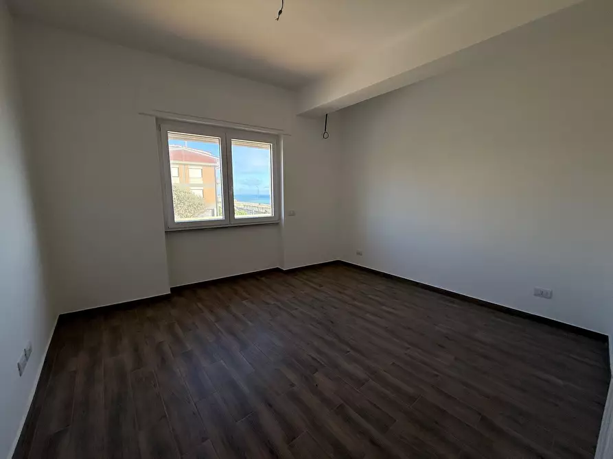 Immagine 12 di Bilocale in vendita  in Viale Virgilio 42 a Anzio