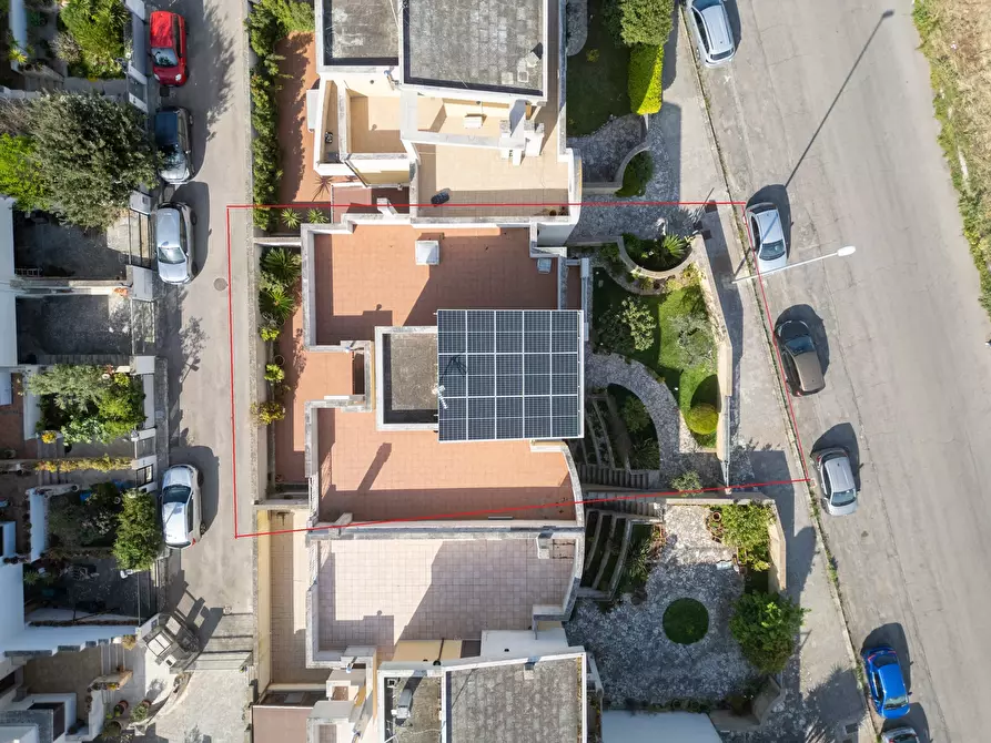 Immagine 66 di Villa in vendita  in Via Piero Della Francesca 92 a Lecce