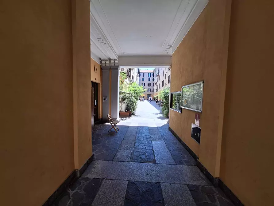 Immagine 21 di Bilocale in affitto  in Via Orti 16 a Milano
