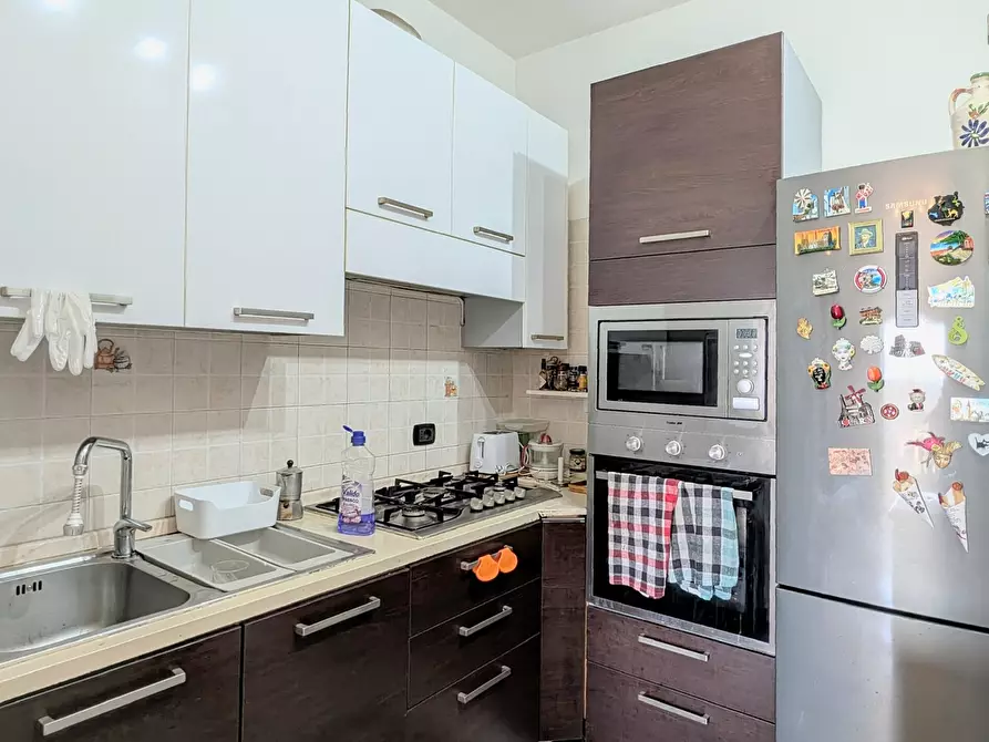 Immagine 11 di Trilocale in vendita  in Via Etna 10/d a Aprilia