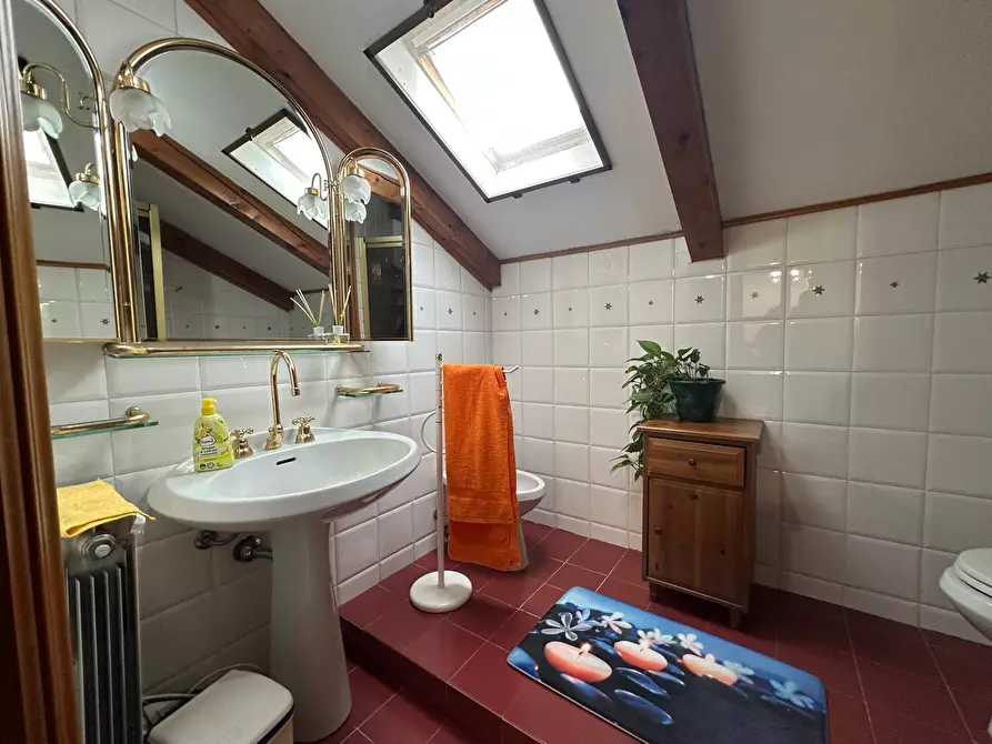 Immagine 35 di Casa bifamiliare in vendita  in Via Marilla Rigazio 22 a Vercelli