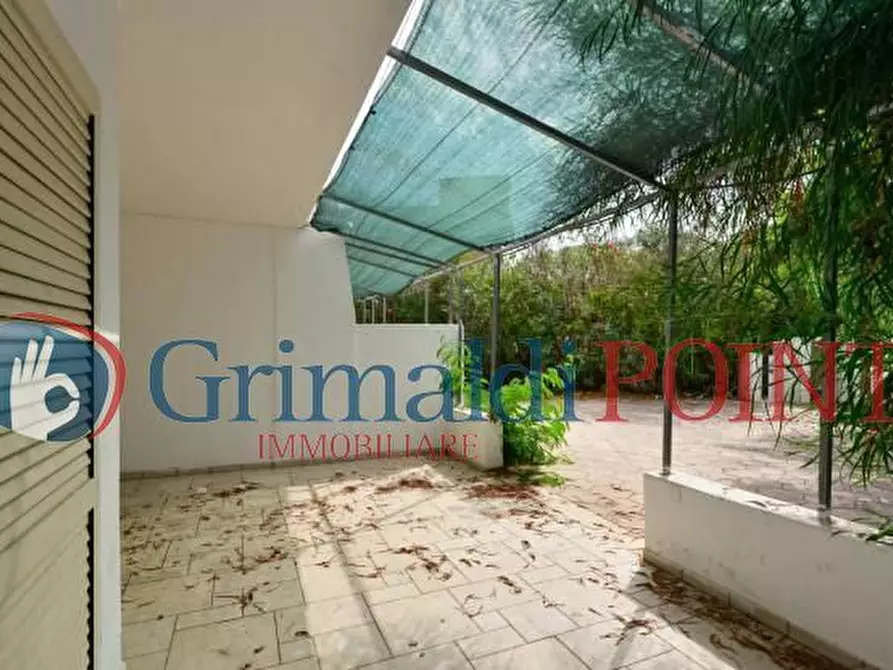 Immagine 19 di Casa indipendente in vendita  in Vico dei Ligustro a Gallipoli
