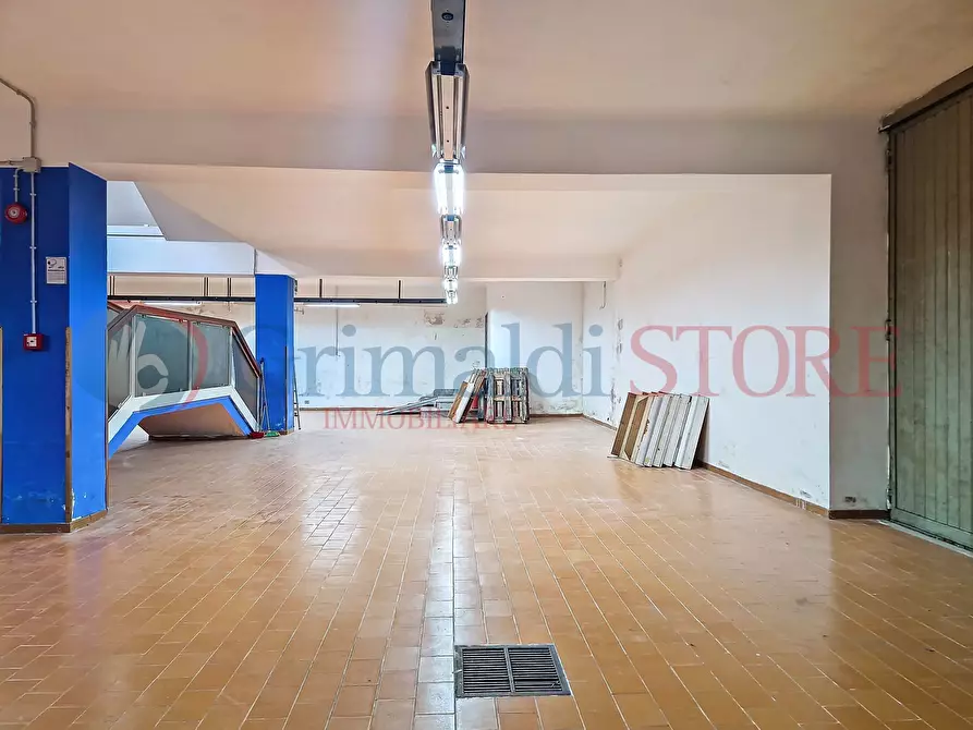 Immagine 25 di Attività commerciale in vendita  a Francavilla Fontana