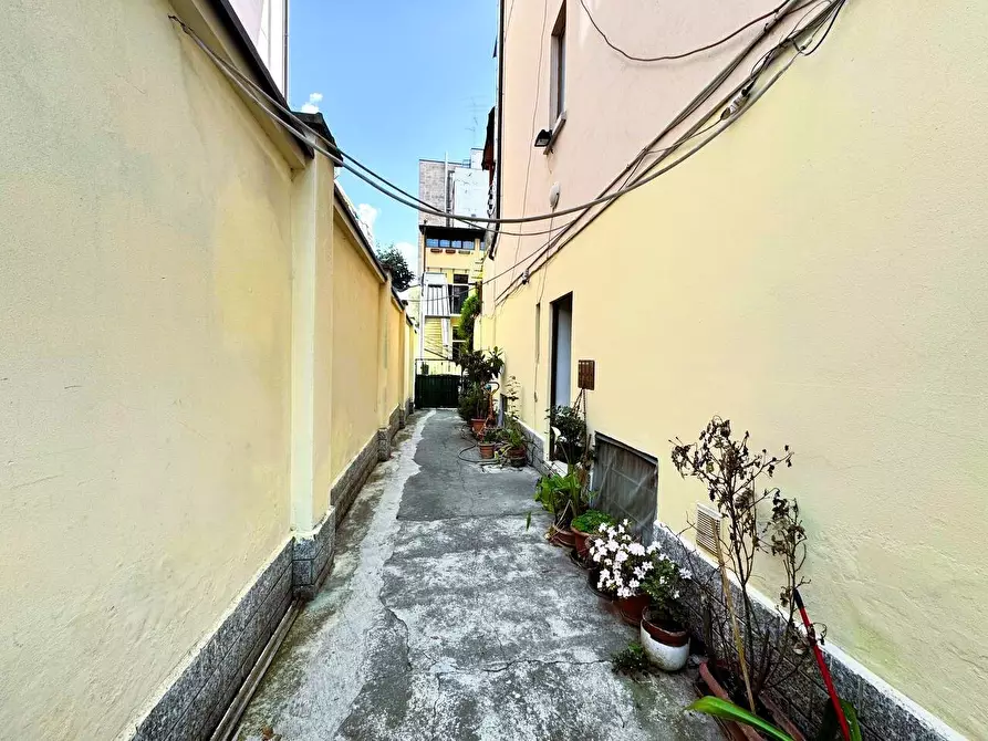 Immagine 2 di Appartamento in vendita  in Via Vallarsa 5 a Milano