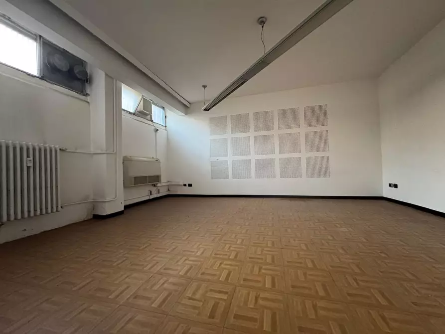 Immagine 29 di Ufficio in vendita  in Viale Paolo Onorato Vigliani 13 a Milano