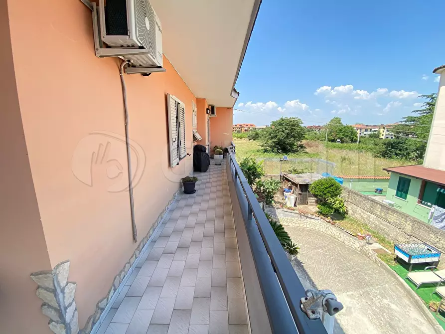 Immagine 17 di Porzione di casa in vendita  a Giugliano In Campania