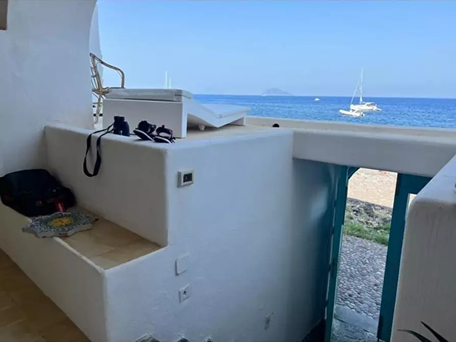 Immagine 41 di Casa indipendente in vendita  in via Umberto I 1 a Santa Marina Salina