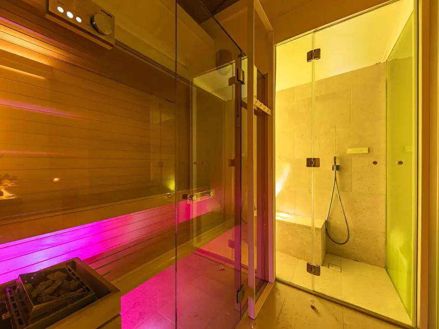 Immagine 99 di Casa indipendente in vendita  in Via Roberto Caracciolo 30 a Lecce