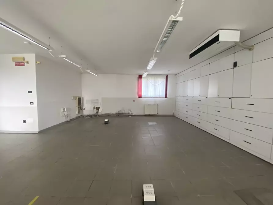 Immagine 4 di Ufficio in vendita  in Via Giuseppe Mazzini 19 a Villa Guardia