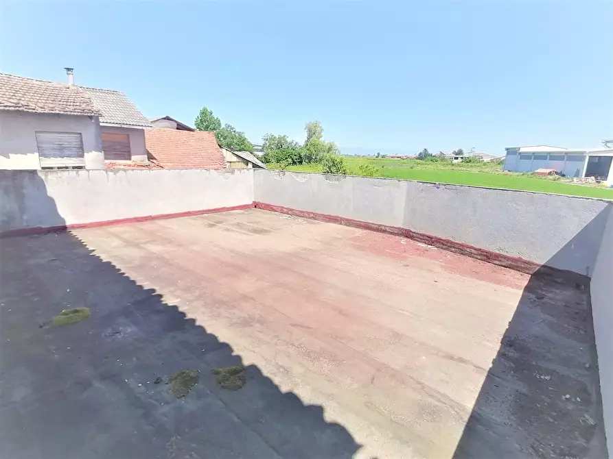 Immagine 5 di Rustico / casale in vendita  in via adua 10 a Pezzana