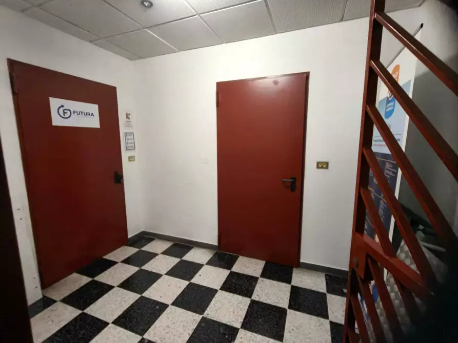 Immagine 18 di Ufficio in vendita  in Via Carmine 44 a Brindisi