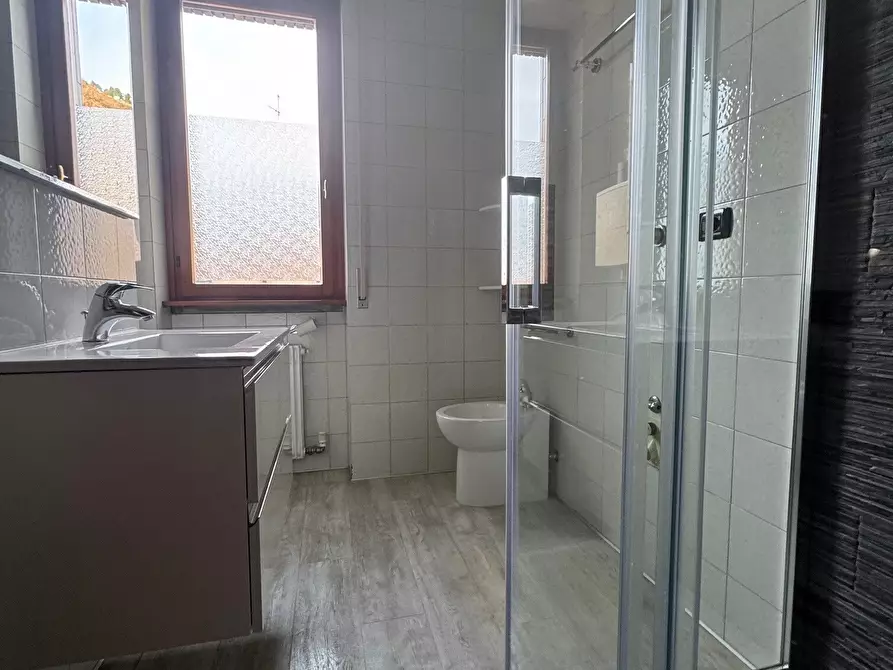 Immagine 16 di Quadrilocale in affitto  in Via Enrico Musa 4 a Como