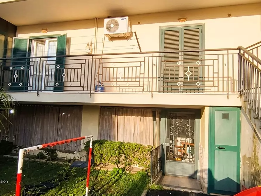 Immagine 13 di Quadrilocale in vendita  in Via Eduardo Scarfoglio 15B a Giugliano In Campania