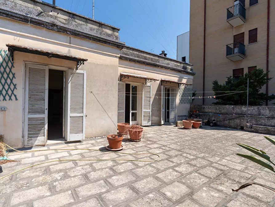 Immagine 40 di Villa in vendita  in Via Matteo Tafuro 3 a Lecce
