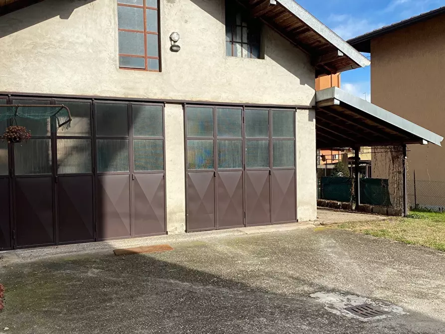Immagine 5 di Casa indipendente in vendita  a Cantù