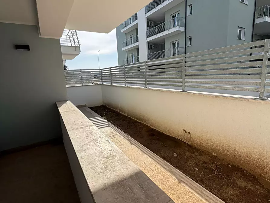 Immagine 7 di Appartamento in vendita  in Via Pratica di Mare a Pomezia