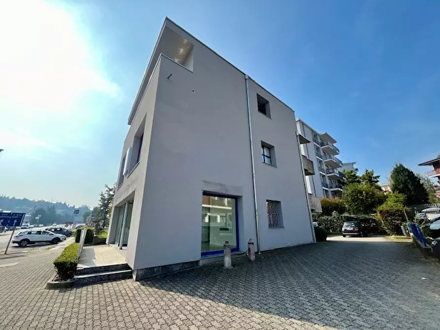 Immagine 19 di Locale commerciale in affitto  in Via Dante Alighieri 26 a Lurago D'erba