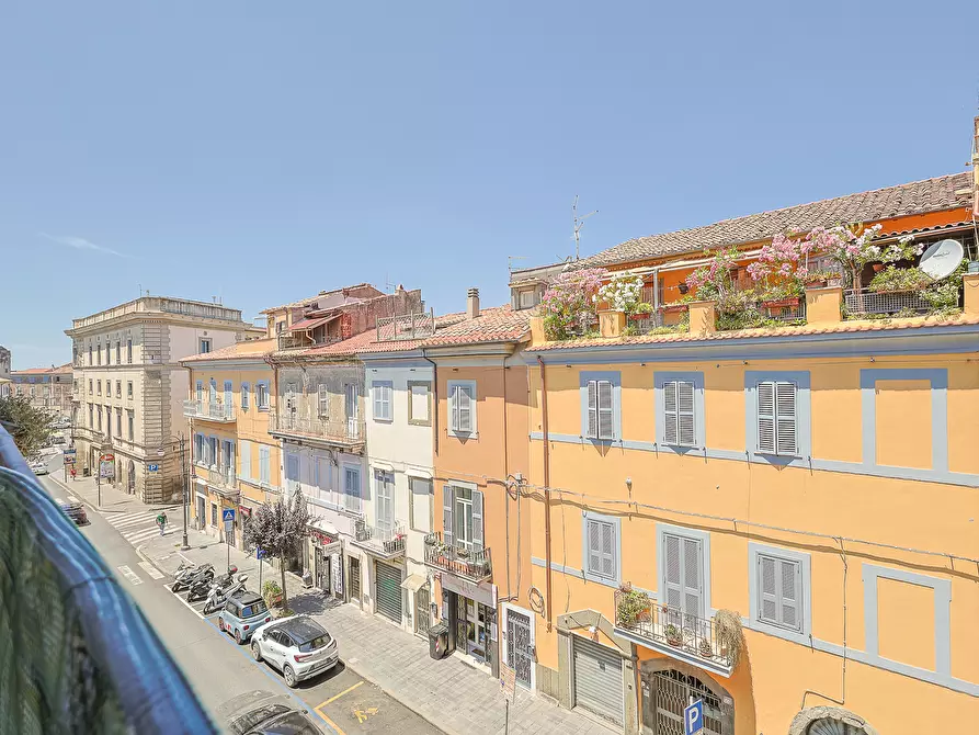 Immagine 23 di Quadrilocale in vendita  in Corso Vittoria Colonna 56 a Marino