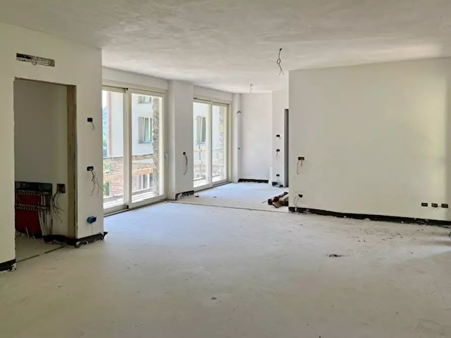 Immagine 7 di Trilocale in vendita  in Via Castello 27 a Canzo