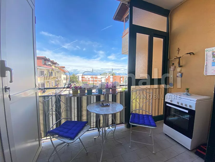 Immagine 1 di Appartamento in vendita  a Giugliano In Campania