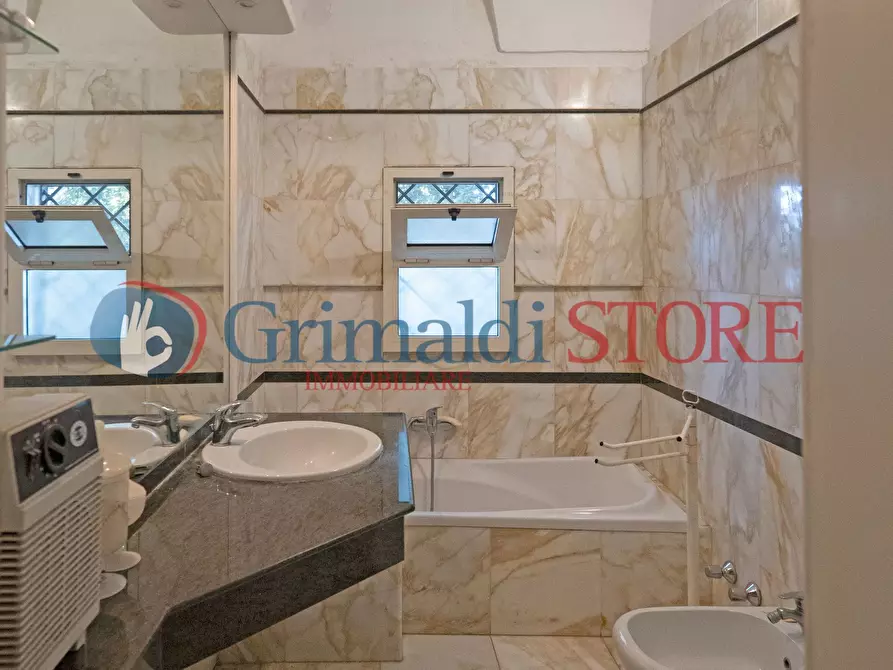 Immagine 25 di Villa in vendita  in Via San Fili 110 a Monteroni Di Lecce