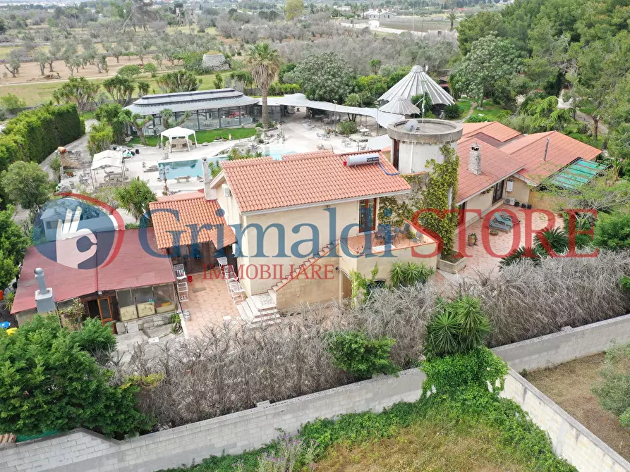 Immagine 12 di Casa indipendente in vendita  in C.S. Lu Monte 1 a Lizzanello