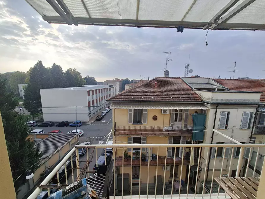 Immagine 12 di Bilocale in vendita  in Via Silvio Pellico 4 a Vercelli