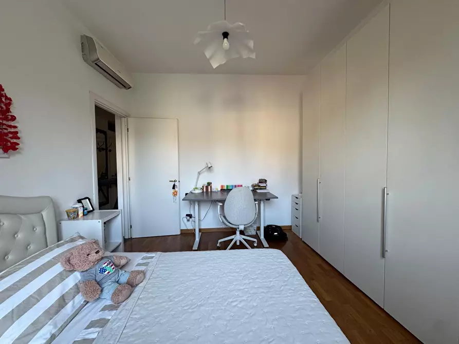 Immagine 16 di Quadrilocale in affitto  in Viale Varese 81 a Como