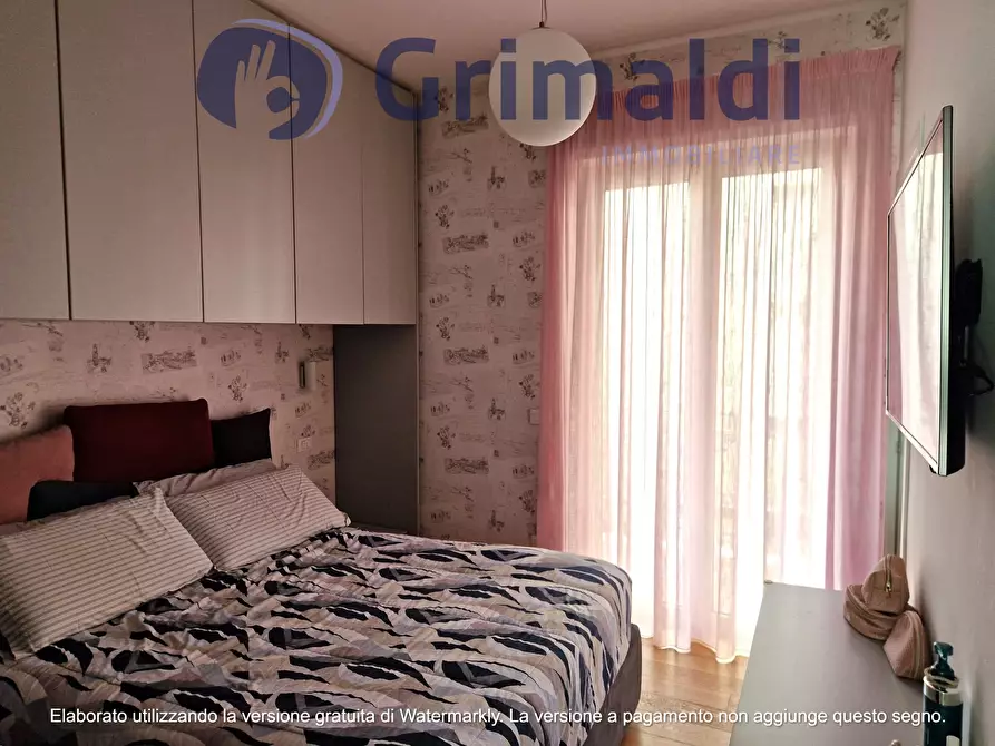 Immagine 10 di Trilocale in vendita  in Via Giacinto Gigante 43 a Napoli