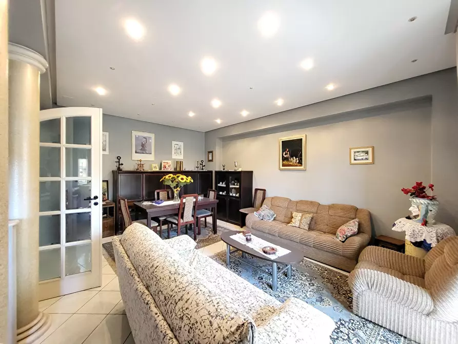 Immagine 14 di Trilocale in vendita  in Via Gaetano Donizetti 13 a Taormina