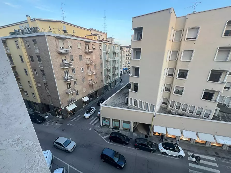 Immagine 12 di Bilocale in vendita  in Via Dante Alighieri 59 a Vercelli