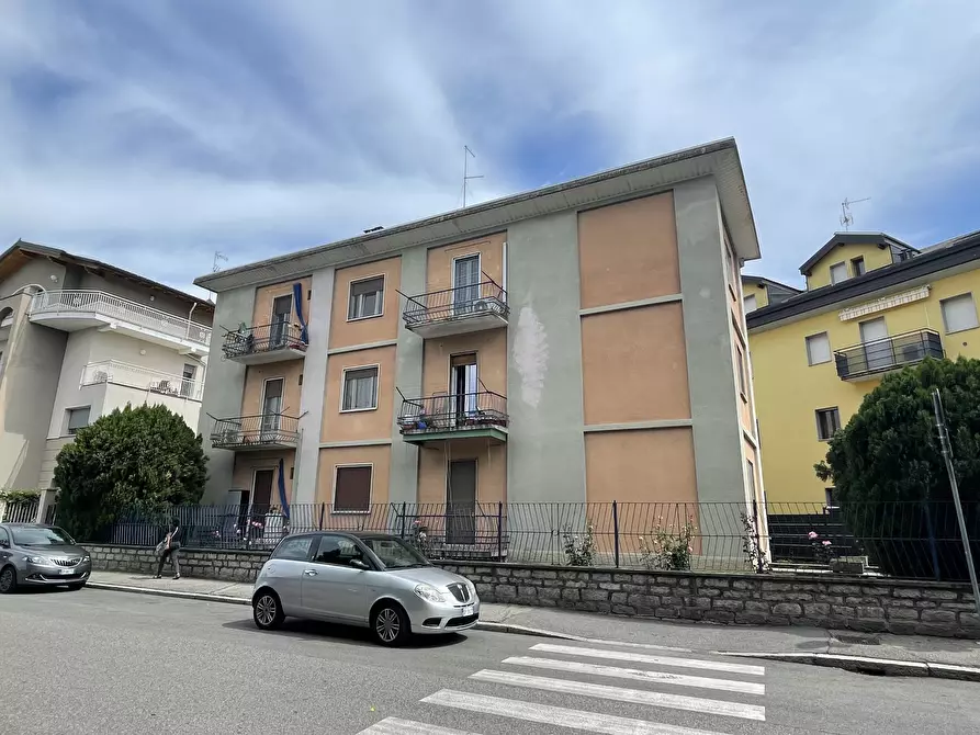 Immagine 1 di Trilocale in vendita  in Via Luigi Galvani 12 a Novara