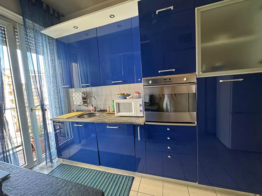 Immagine 11 di Bilocale in vendita  in Viale Massenzio Masia 79 a Como