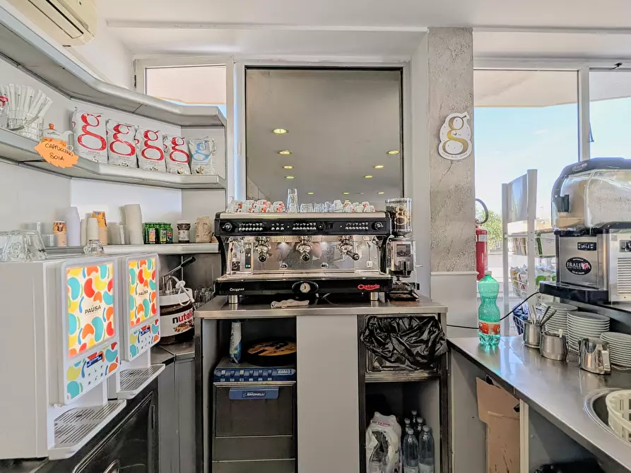Immagine 15 di Bar / Ristorante in vendita  in Via Caprioli 2 a Nettuno