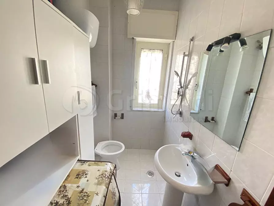 Immagine 10 di Trilocale in vendita  a Giugliano In Campania