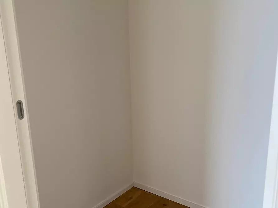 Immagine 12 di Trilocale in vendita  in Viale per S. Fermo della Battaglia 18 a Como