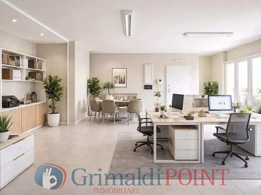 Immagine 22 di Ufficio in affitto  in Via Taranto 185 a Lecce