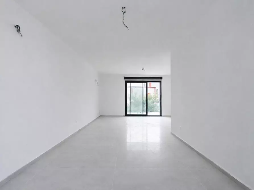 Immagine 12 di Quadrilocale in vendita  in Via Benedetto Croce 5656 a Lecce