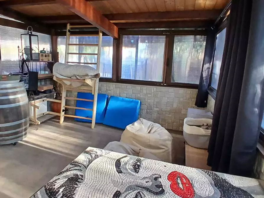 Immagine 15 di Appartamento in vendita  in Via Montegiove Nuovo a Genzano Di Roma