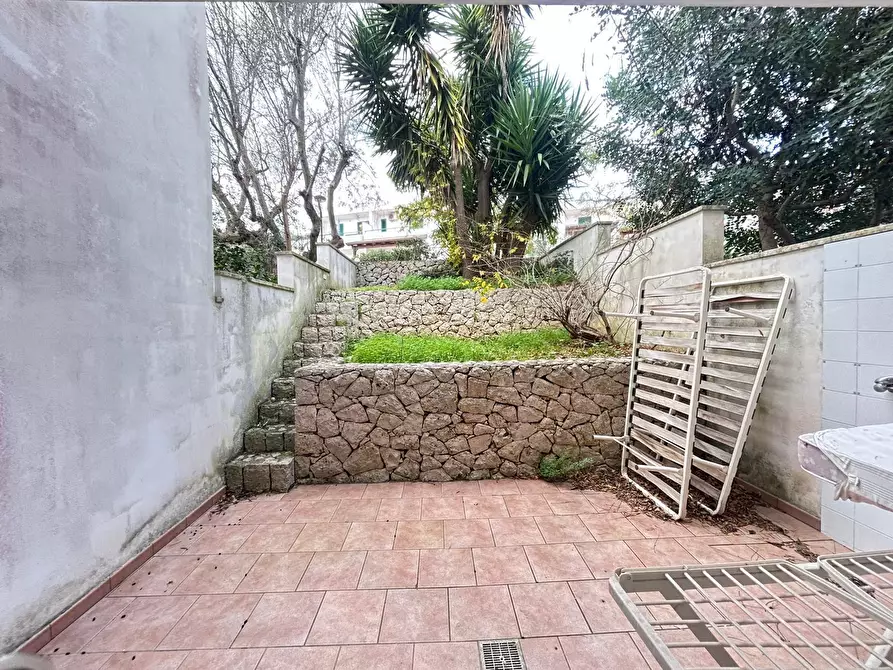 Immagine 11 di Villetta a schiera in vendita  in Via Raffaello 6 a Santa Cesarea Terme