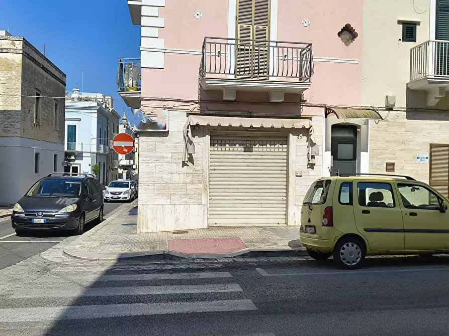 Immagine 4 di Casa indipendente in vendita  in Via Cavour a Monopoli