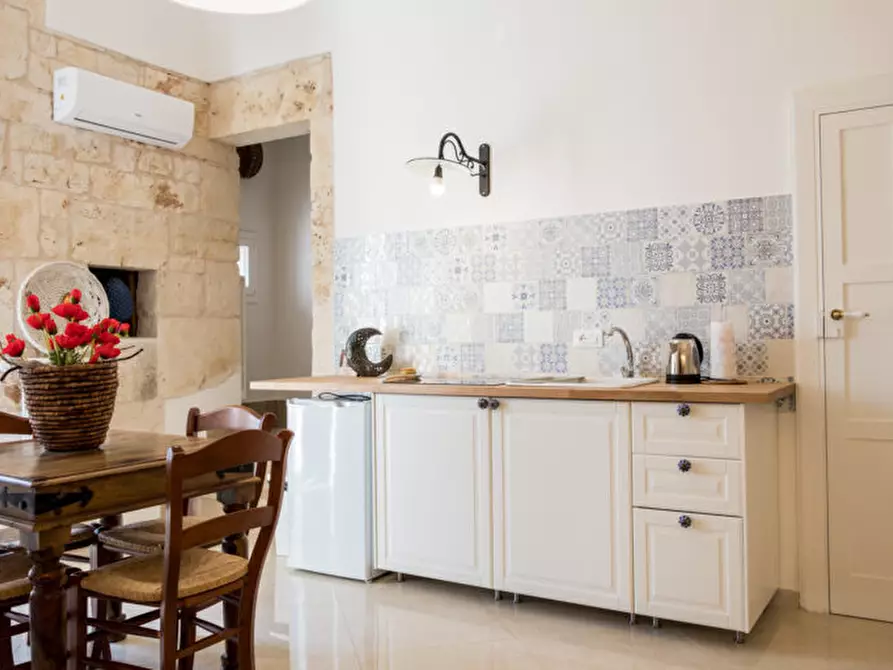 Immagine 2 di Casa indipendente in vendita  in Via Angelo Cappelli a Castellana Grotte