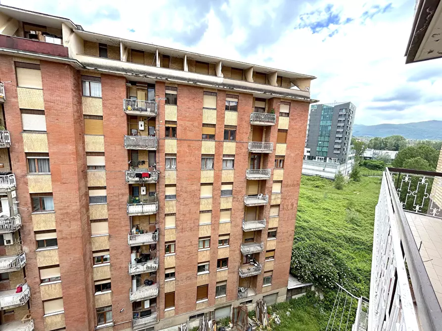 Immagine 17 di Pentalocale in vendita  in Via Tagliamento 85 a Avellino