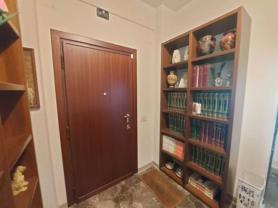 Immagine 5 di Trilocale in vendita  in Via Ascanio Fenizi 71 a Roma