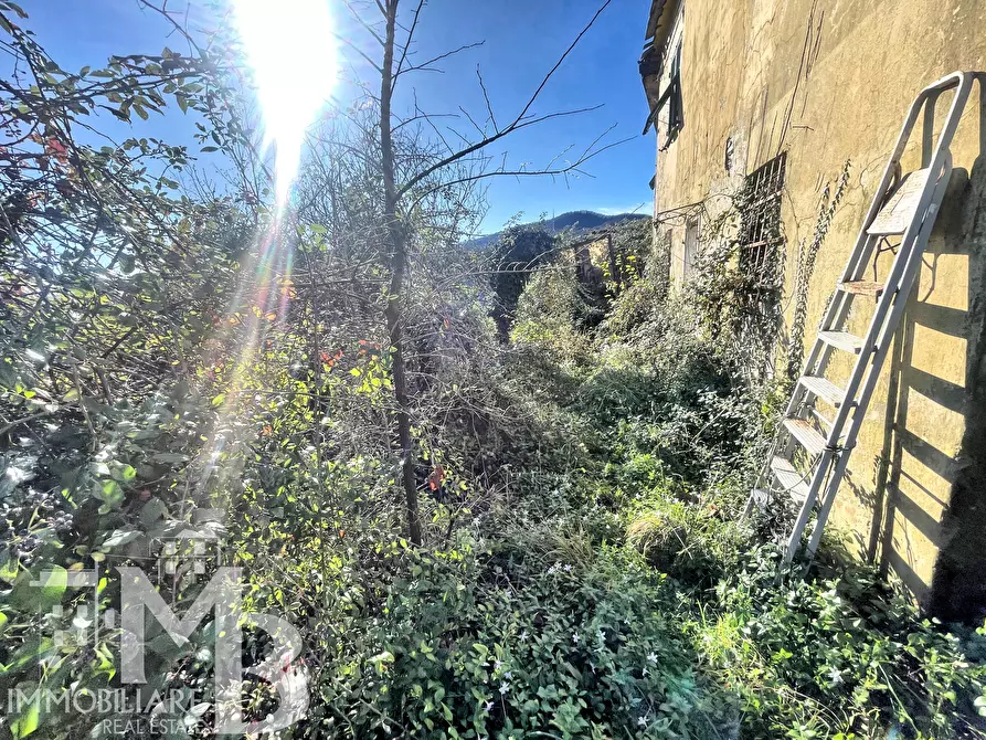 Immagine 5 di Bilocale in vendita  in Via Chiesa Vecchia di Bana 18/A a Camogli