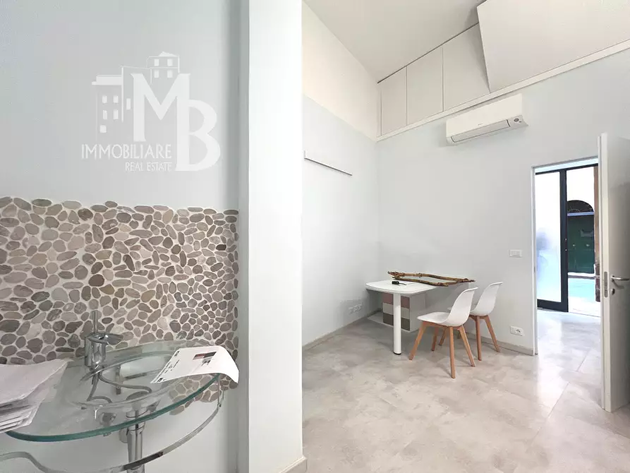 Immagine 13 di Locale commerciale in affitto  in Via Piero Schiaffino 58 a Camogli